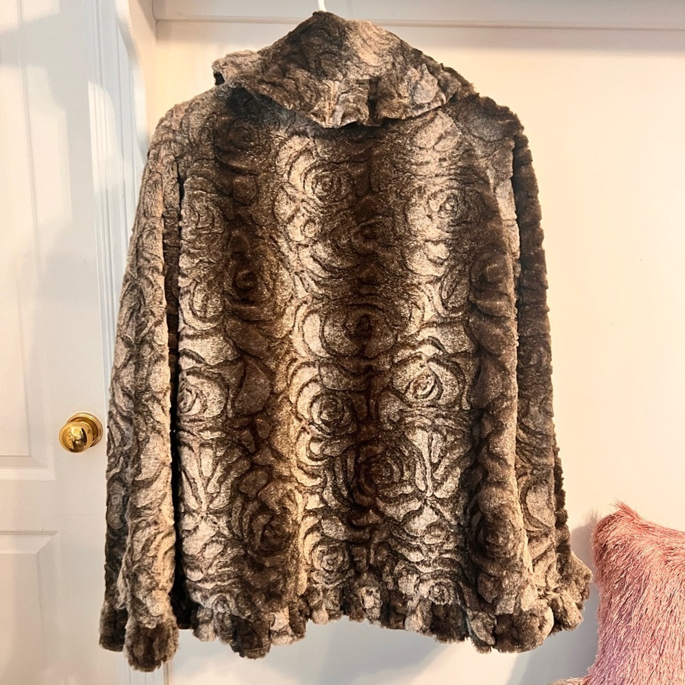 Damselle Fur Jacket - Picture 6 of 7